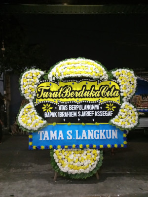 Papan Bunga Duka di Sindang Kelingi